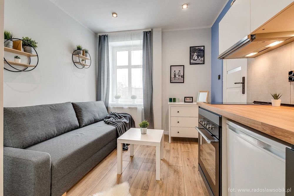 BEZPOŚREDNIO Wynajmę mieszkanie Katowice 1 MAJA 98 - 20 M2