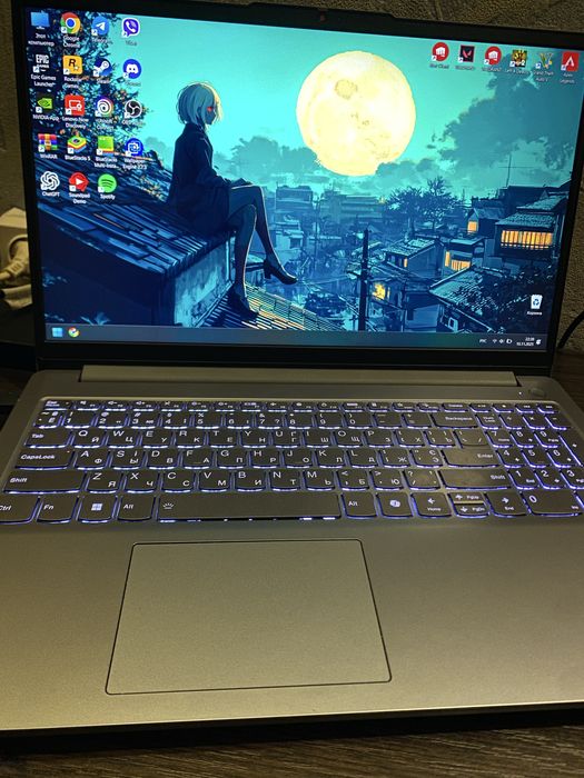 продам ноутбук Lenovo игровой.