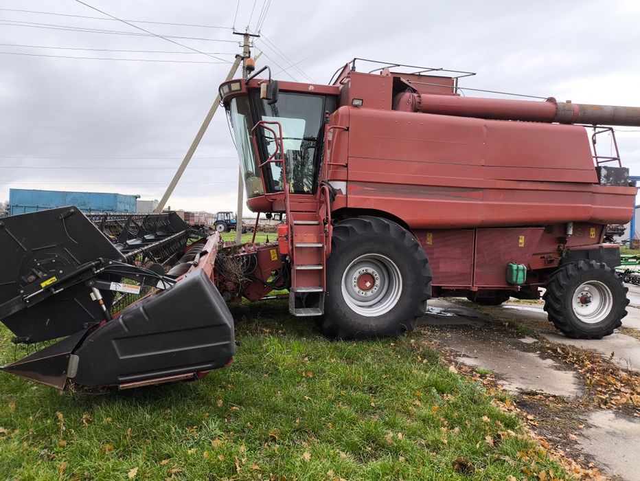 Комбайн Кейс 2388 2005 року