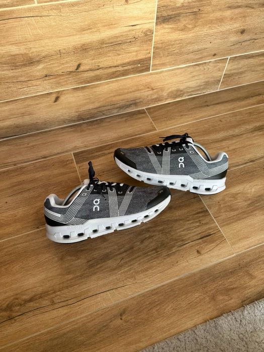 ON CloudGO Running Swiss Engineering