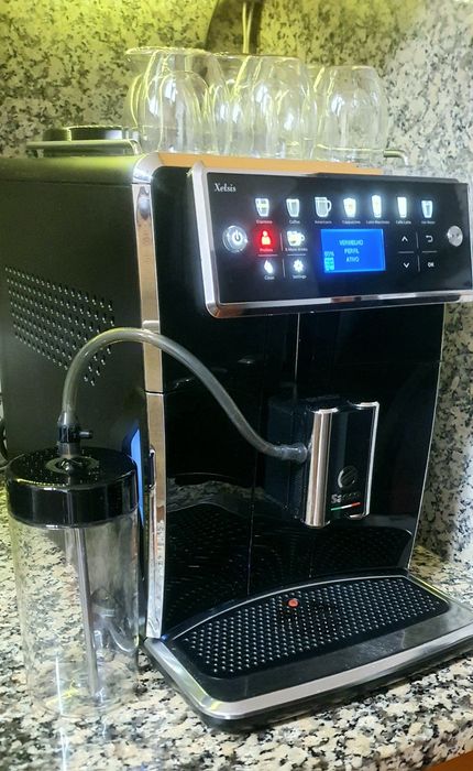 Máquina café Saeco xelsis super automática impecável