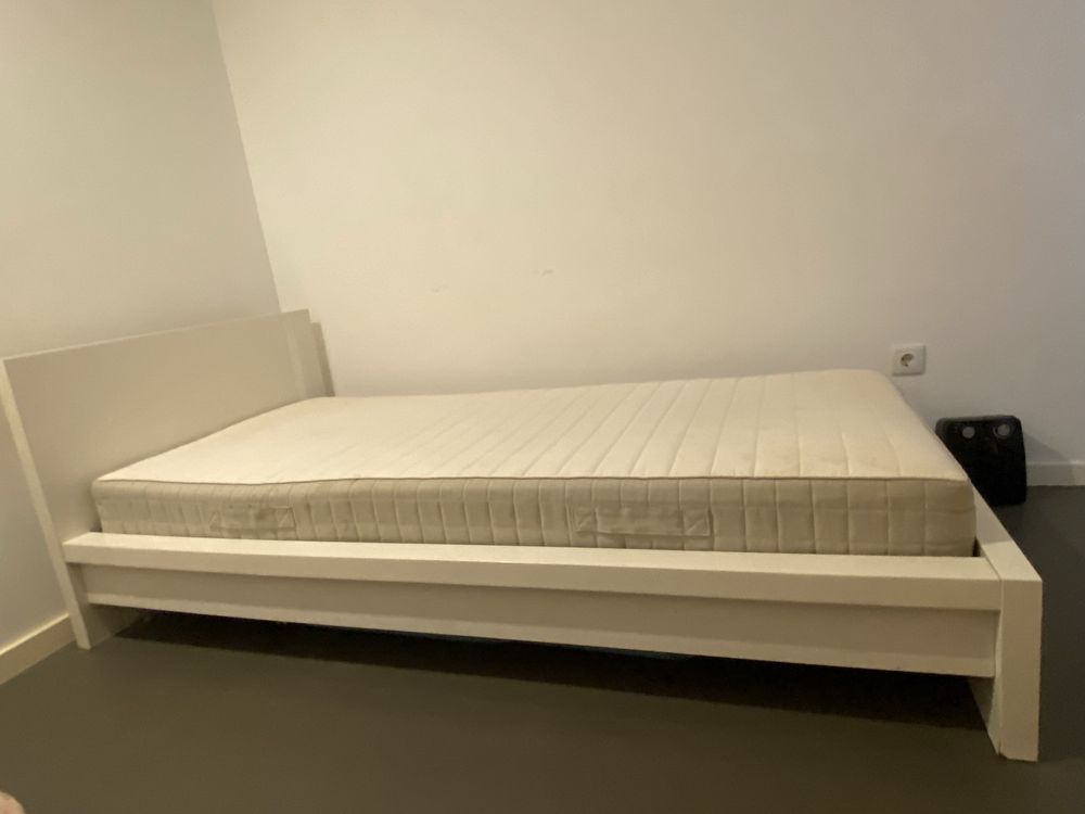 Cama de solteiro