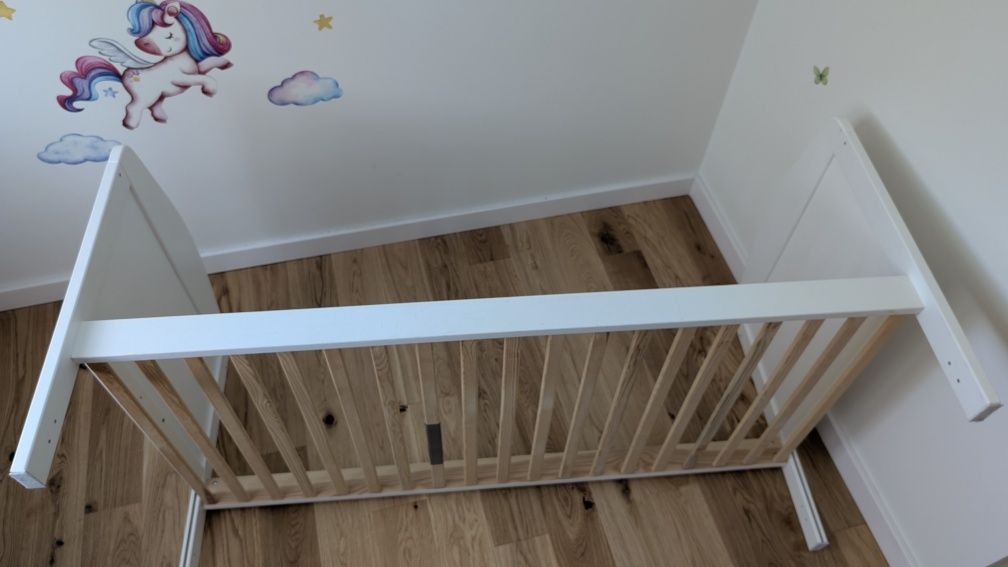 Łóżeczko dziecięce i niemowlęce Hampton Cot Bed 140×70