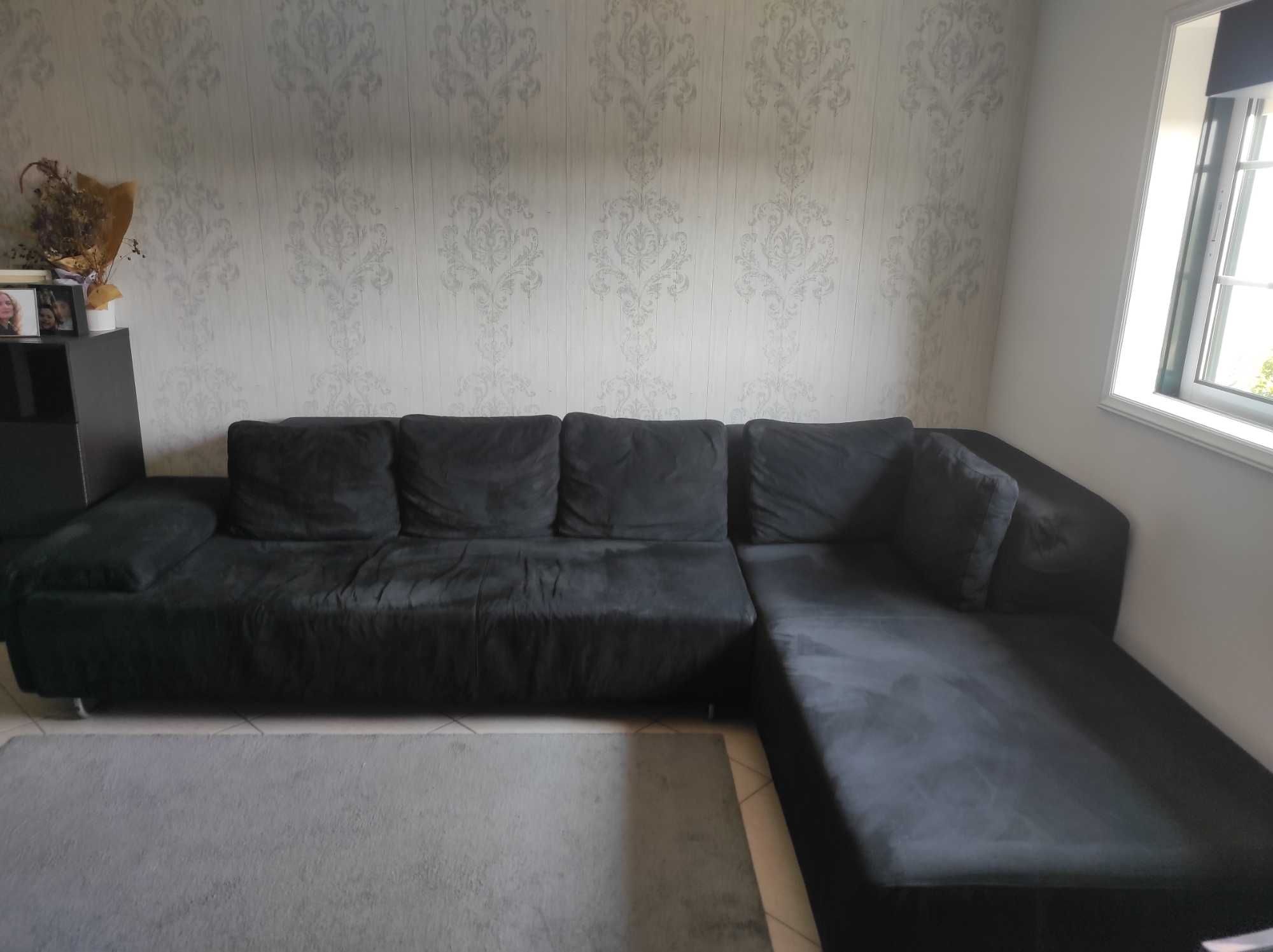Sofá com chaise longue