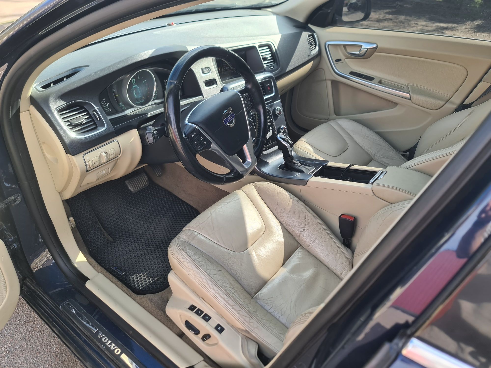 Volvo s60 2013 рестайл 2.5t