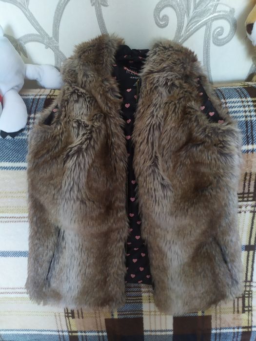 Жилетка меховая под лису очень мягкая