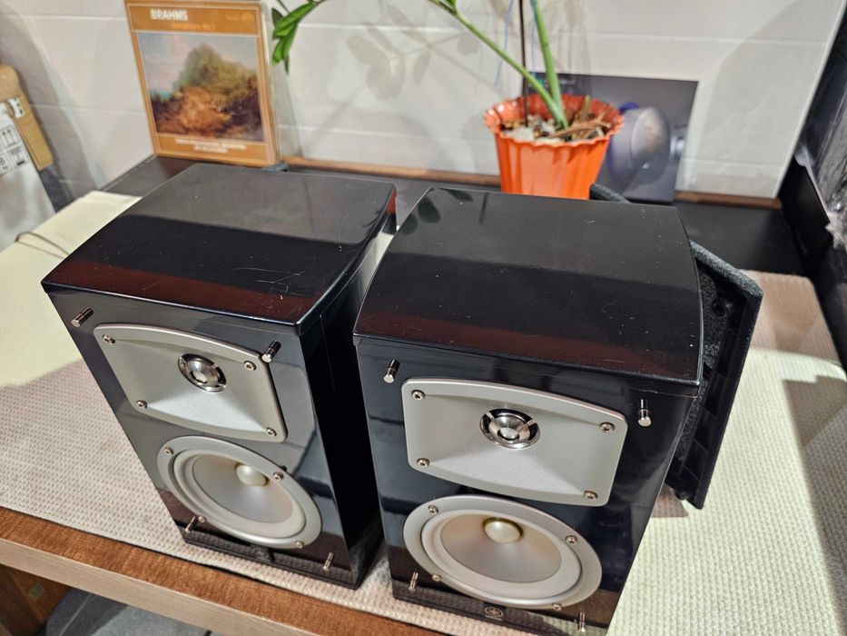 Акустика Yamaha NS-333 Black