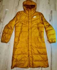 Продам зимову куртку від NIKE Sportswear Storm-FIT Windrunner