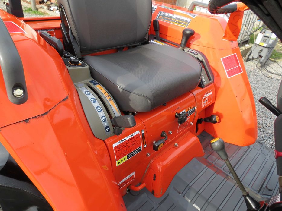 Трактор японський yanmar kubota