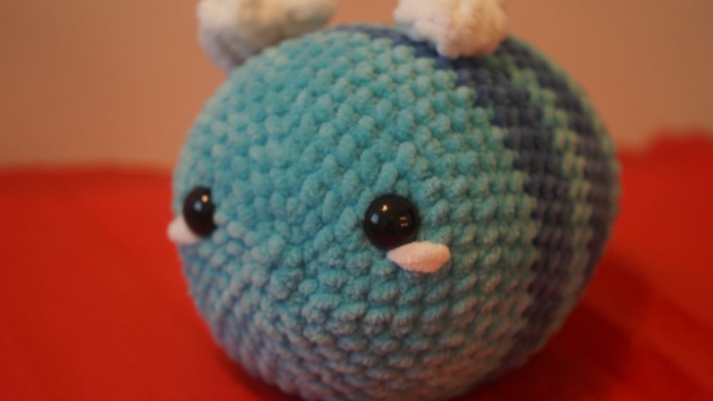 Pszczółka Amigurumi szydełko handmade pluszak pszczoła