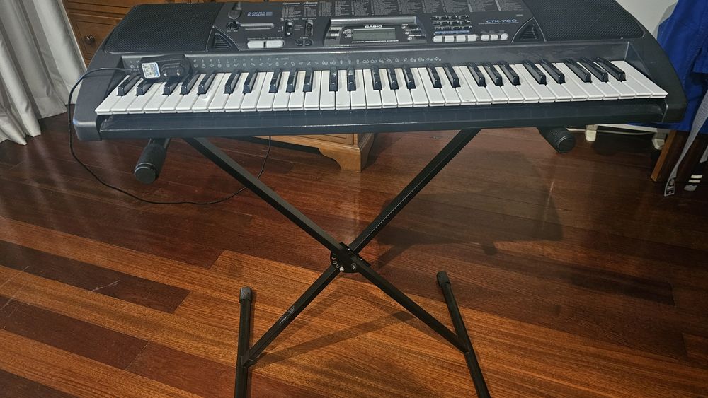 Piano Casio CTK700