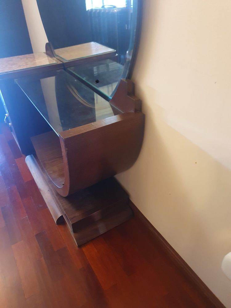Móvel Artdeco , impecável