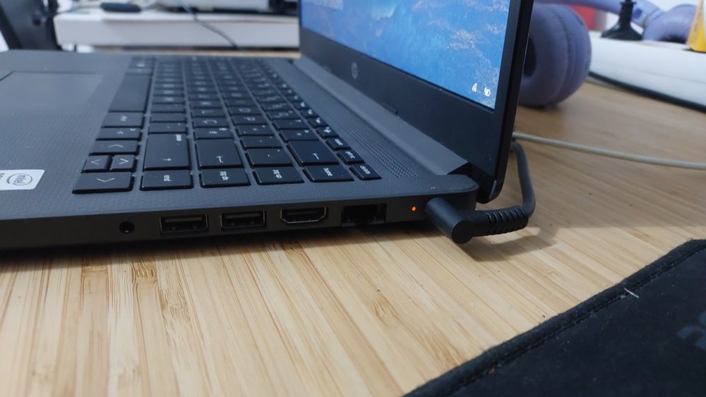 Notebook Hp i3 8gbRAM 250 de memória interna