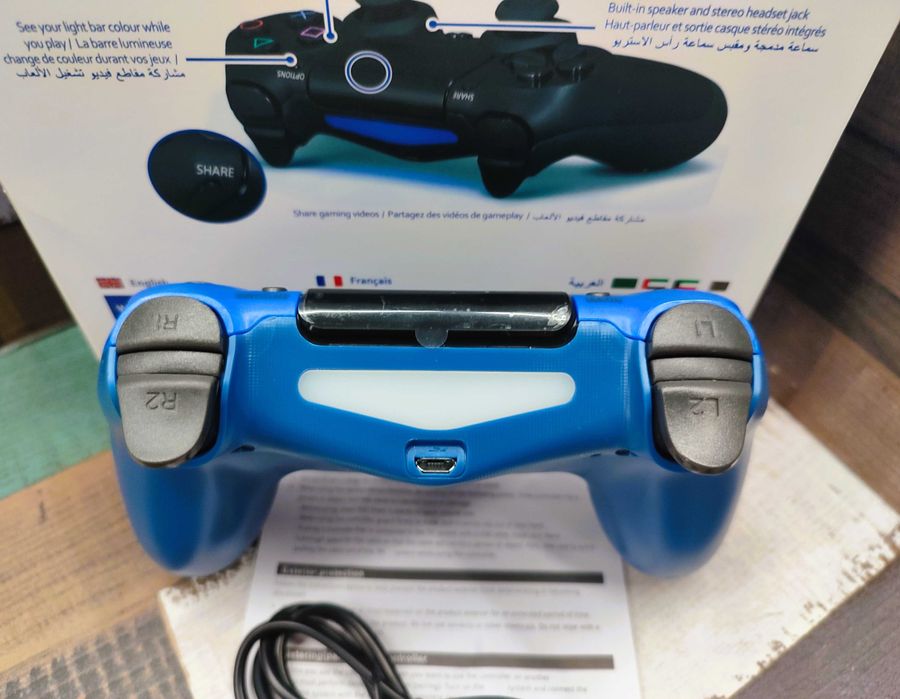 Геймпад для ігрових пристроїв джойстик бездротовий dualshock 4 v2  ps4