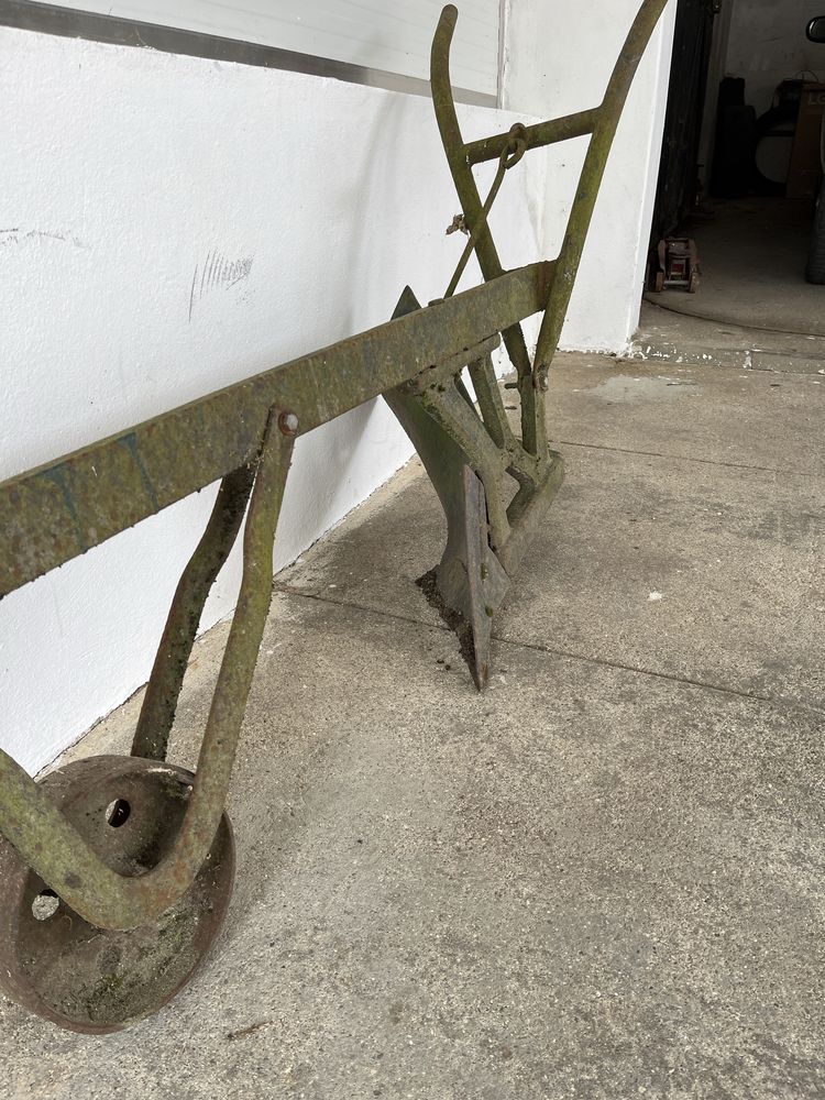 Arado em otimo estado