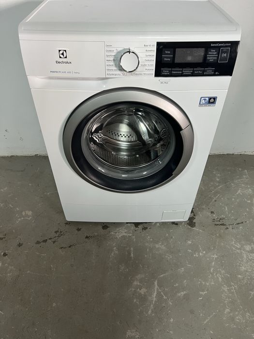 Пральна машина Electrolux 6 кг з Європи. MEW6S306X.