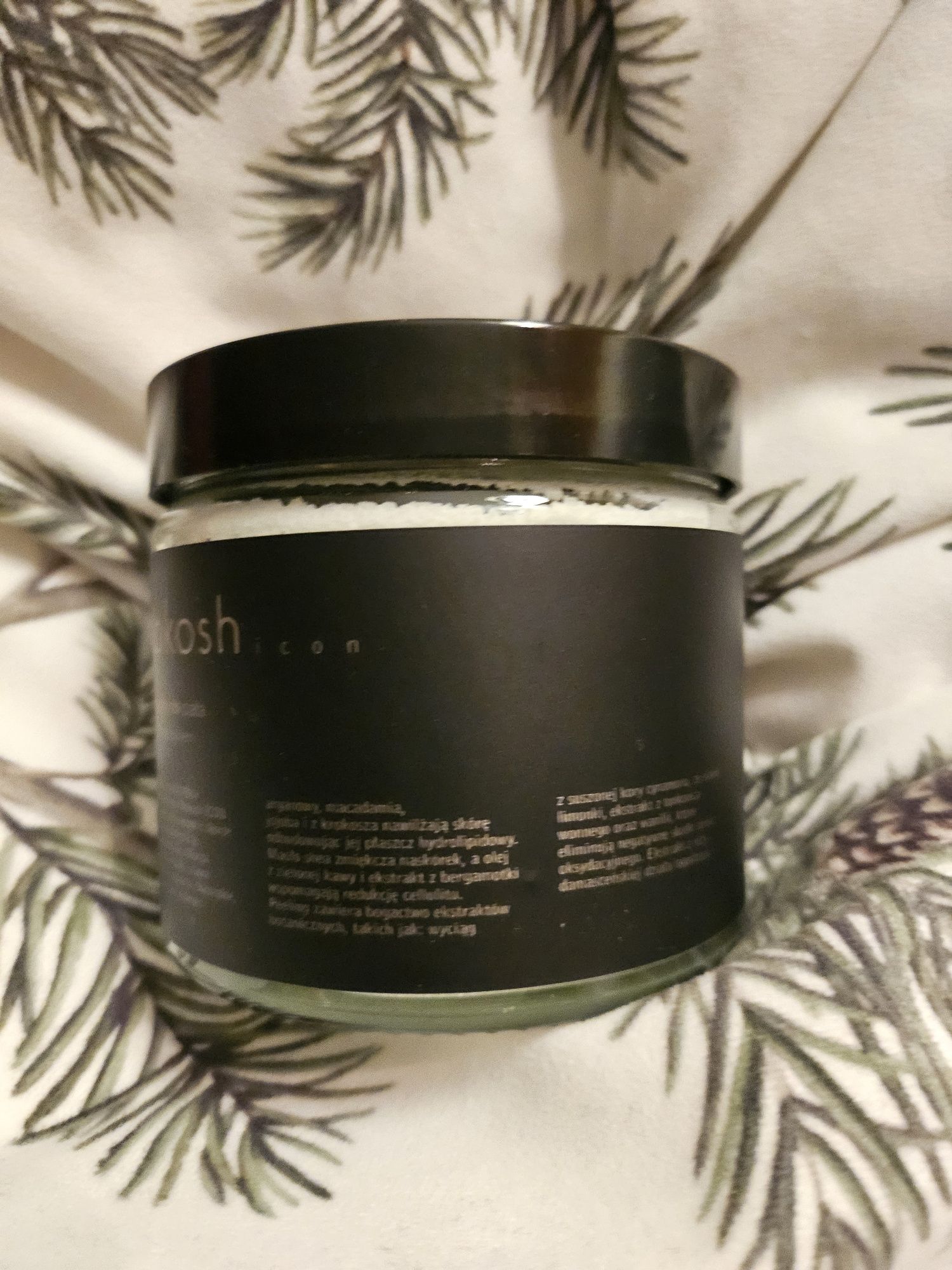 Mokosh peeling solny do ciała wanilia z tymiankiem. 
Pojemność 300 g.