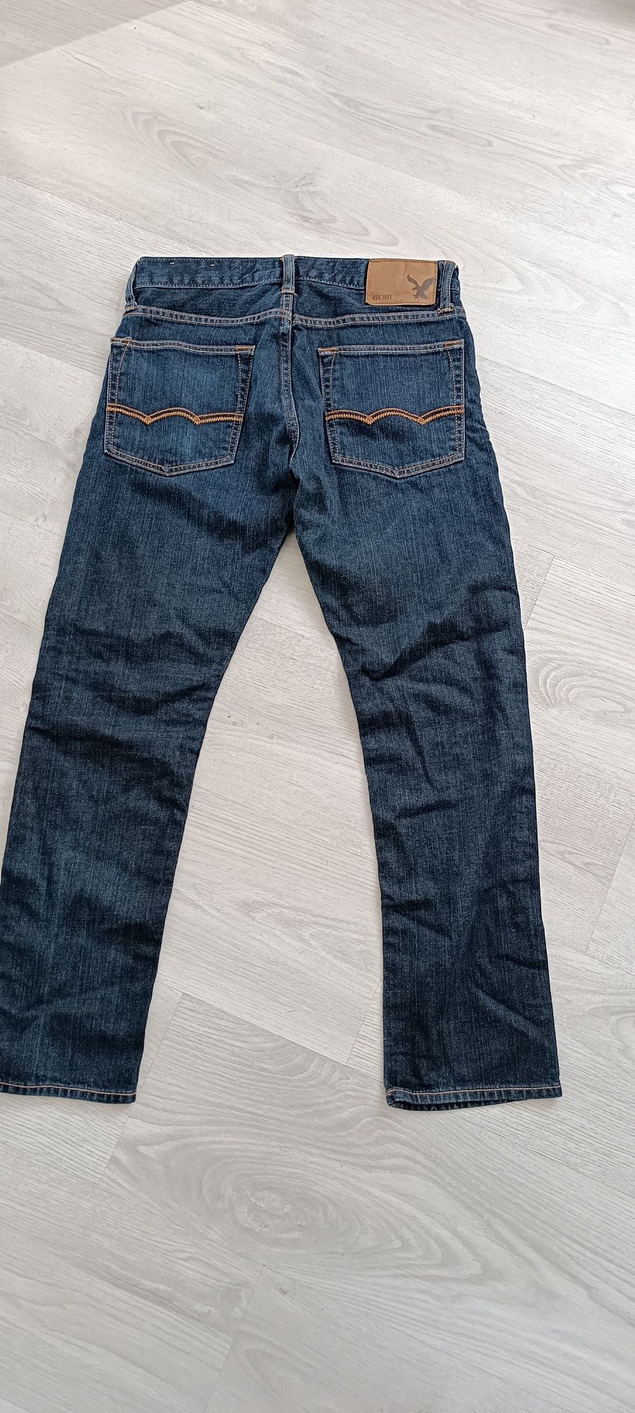 Spodnie jeansowe American Eagle Qufitters roz 4