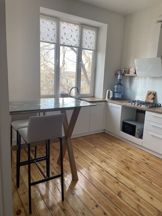 Квартира посуточно та что на фото ,от хозяйки,центр города