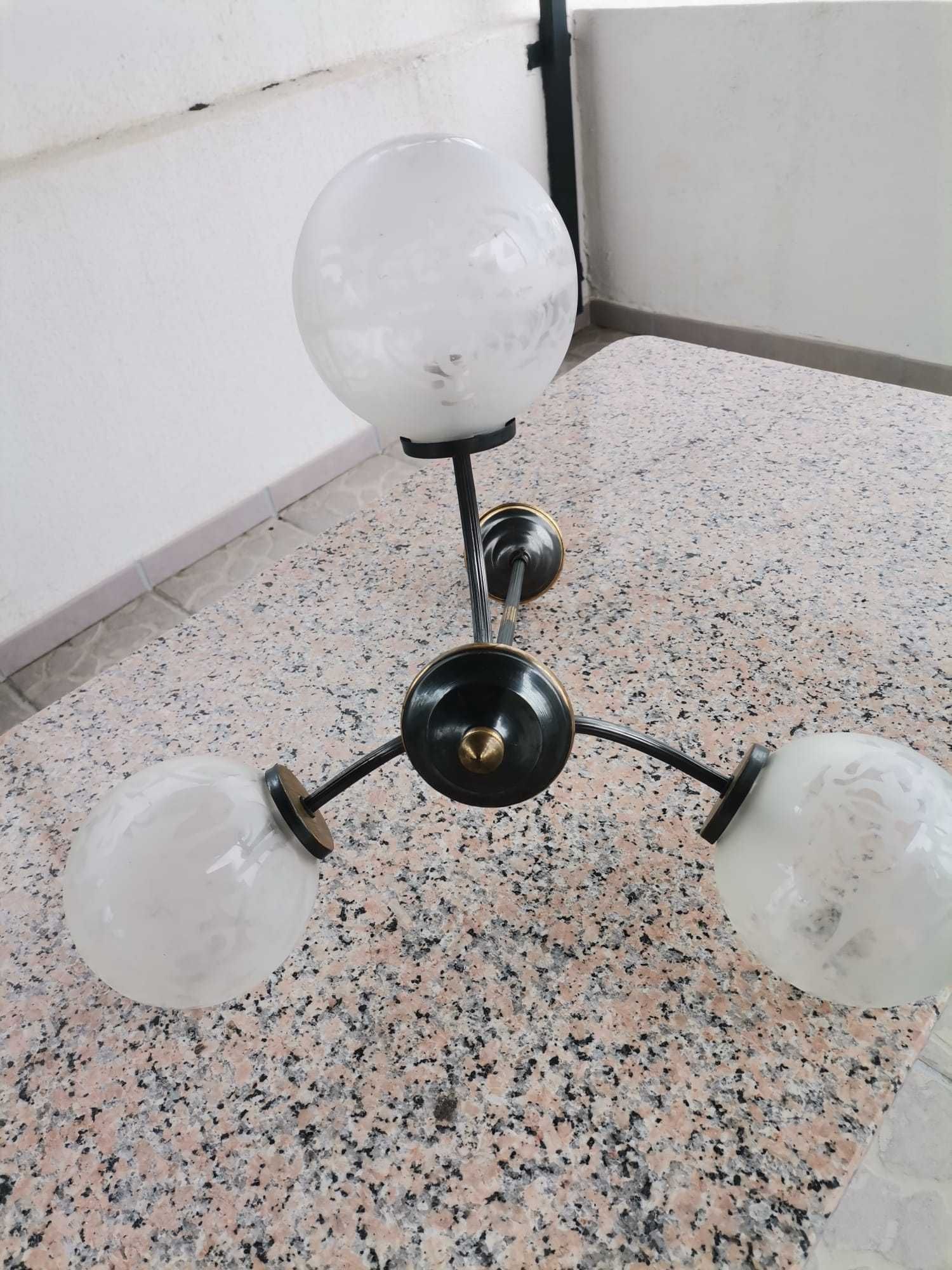 Candeeiro 3 globos (excelente estado)