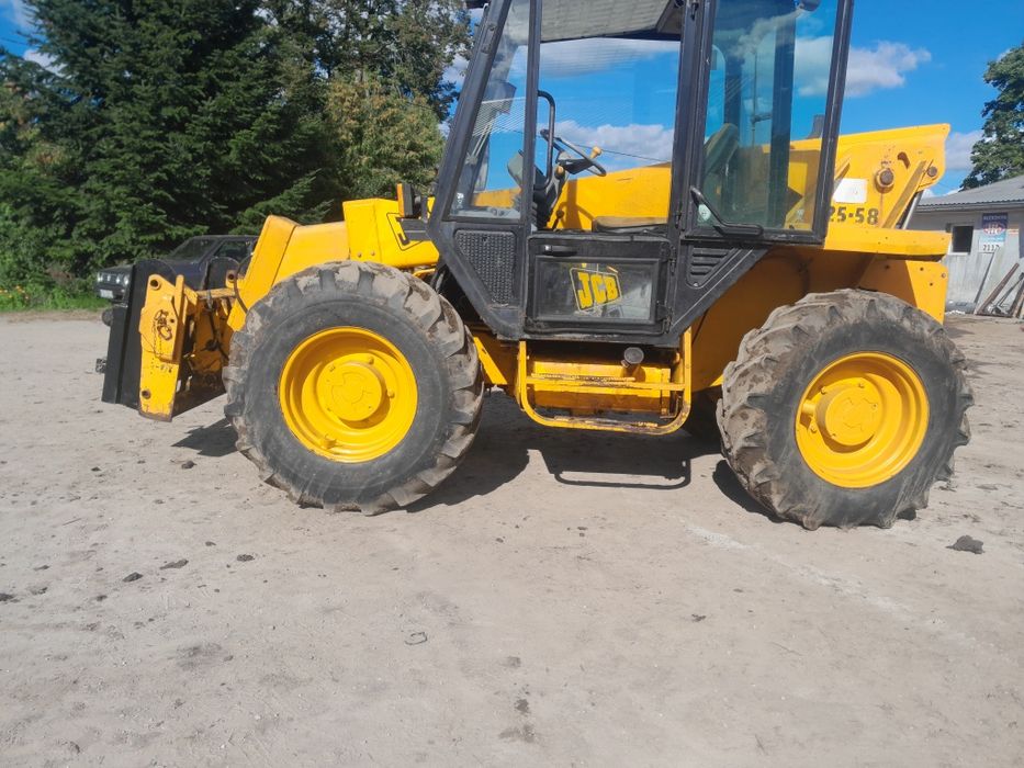 Ładowarka teleskopowa JCB 525-58
