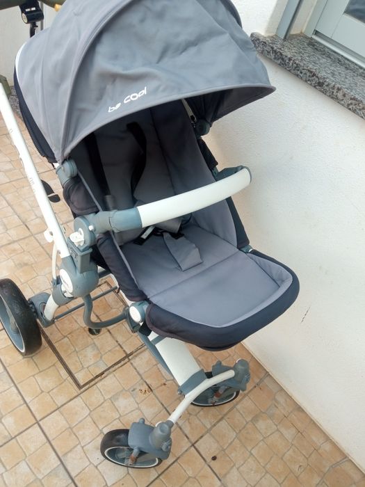 Carrinho bebé e ovinho