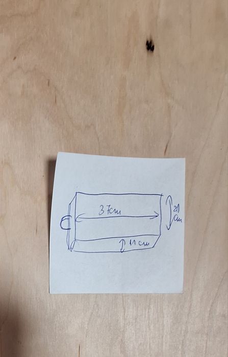 Surowe pudełko do zdobienia na wino