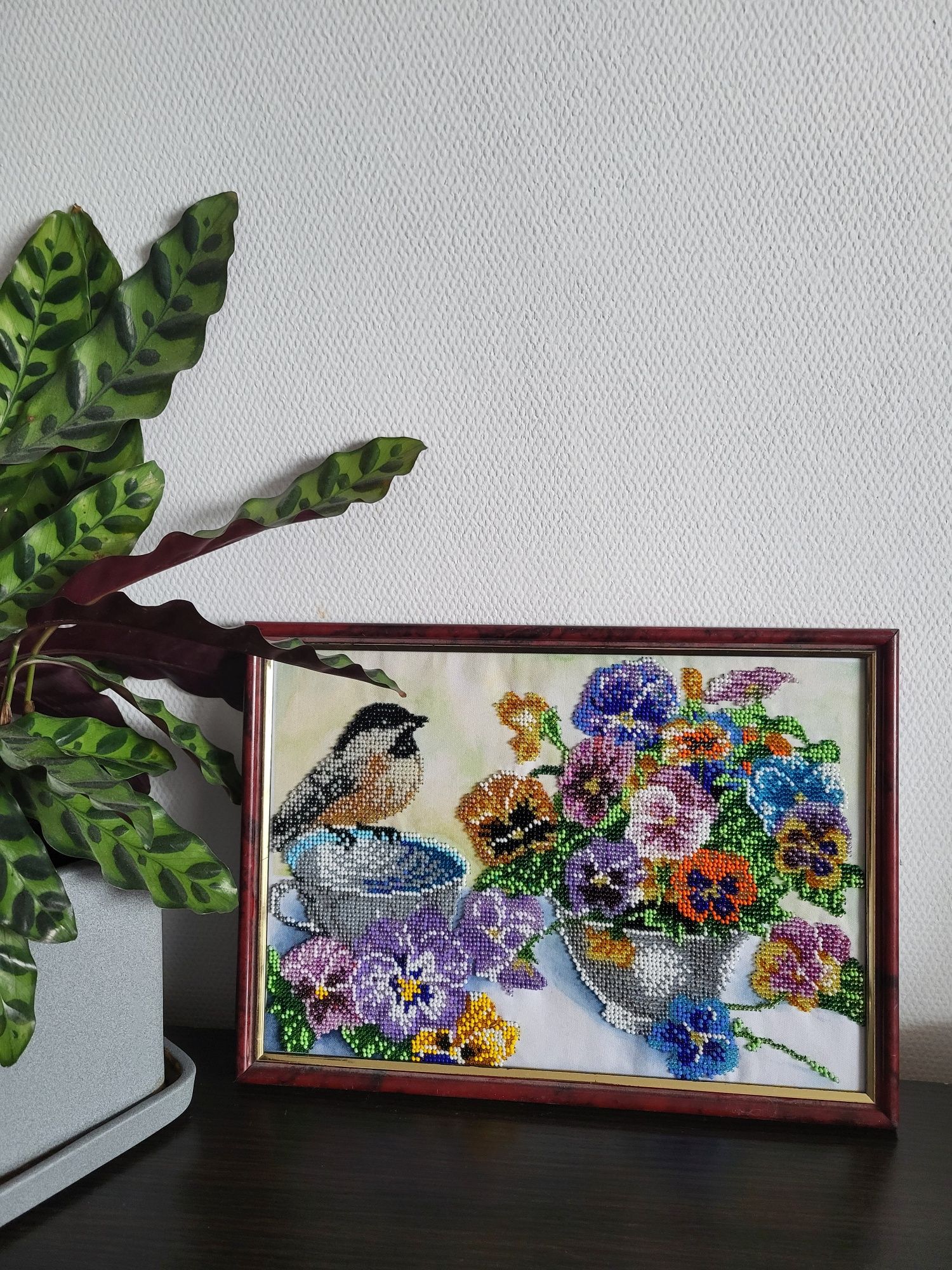 Картина вишита бісером букет квітів пташка янгол ручна робота