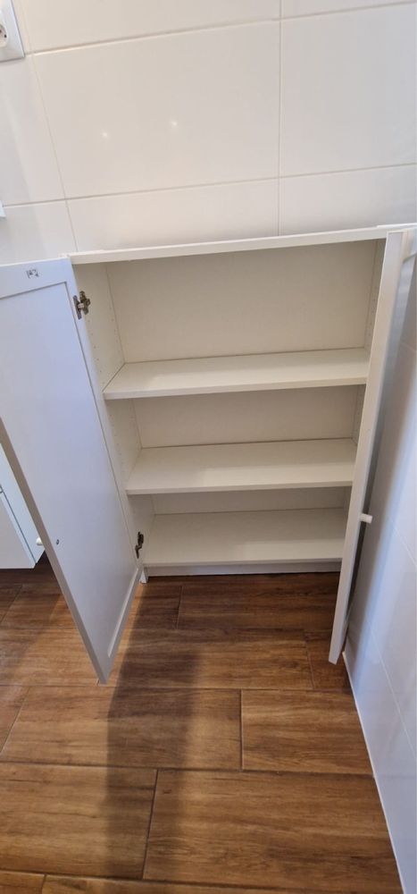 Szafka biała do sprzedania