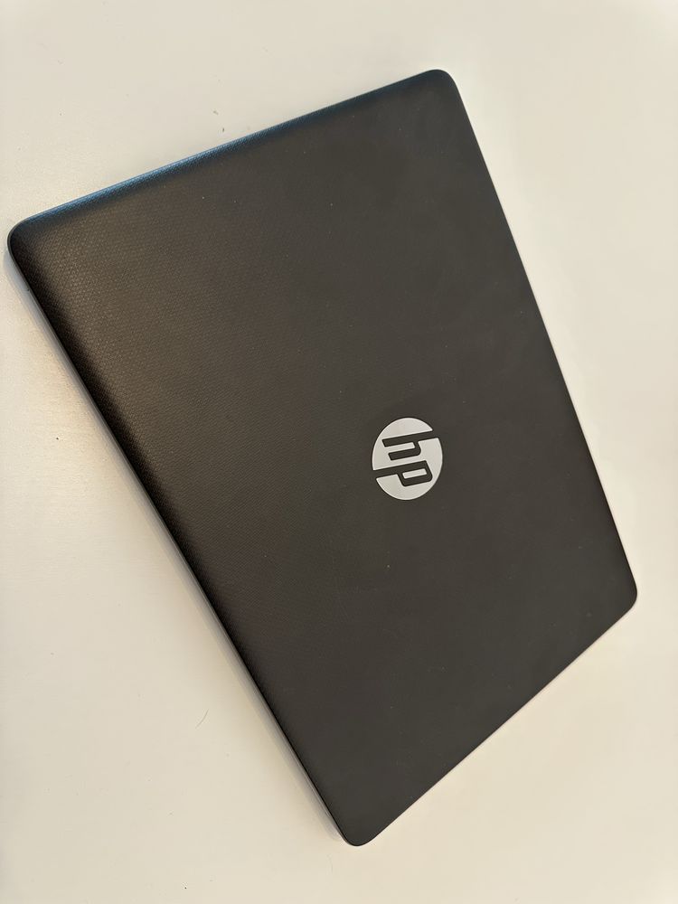 Hp 240 g7 8/256 i5-1035g1