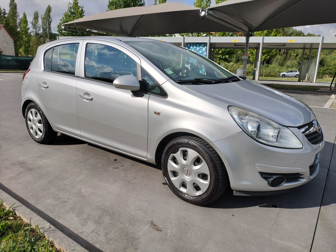 Opel corsa D 174000km