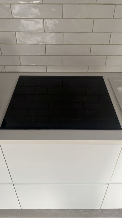 Meble kuchenne wraz ze sprzetami agd