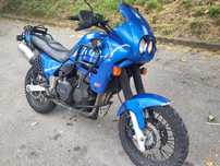 Triumph Tiger 900