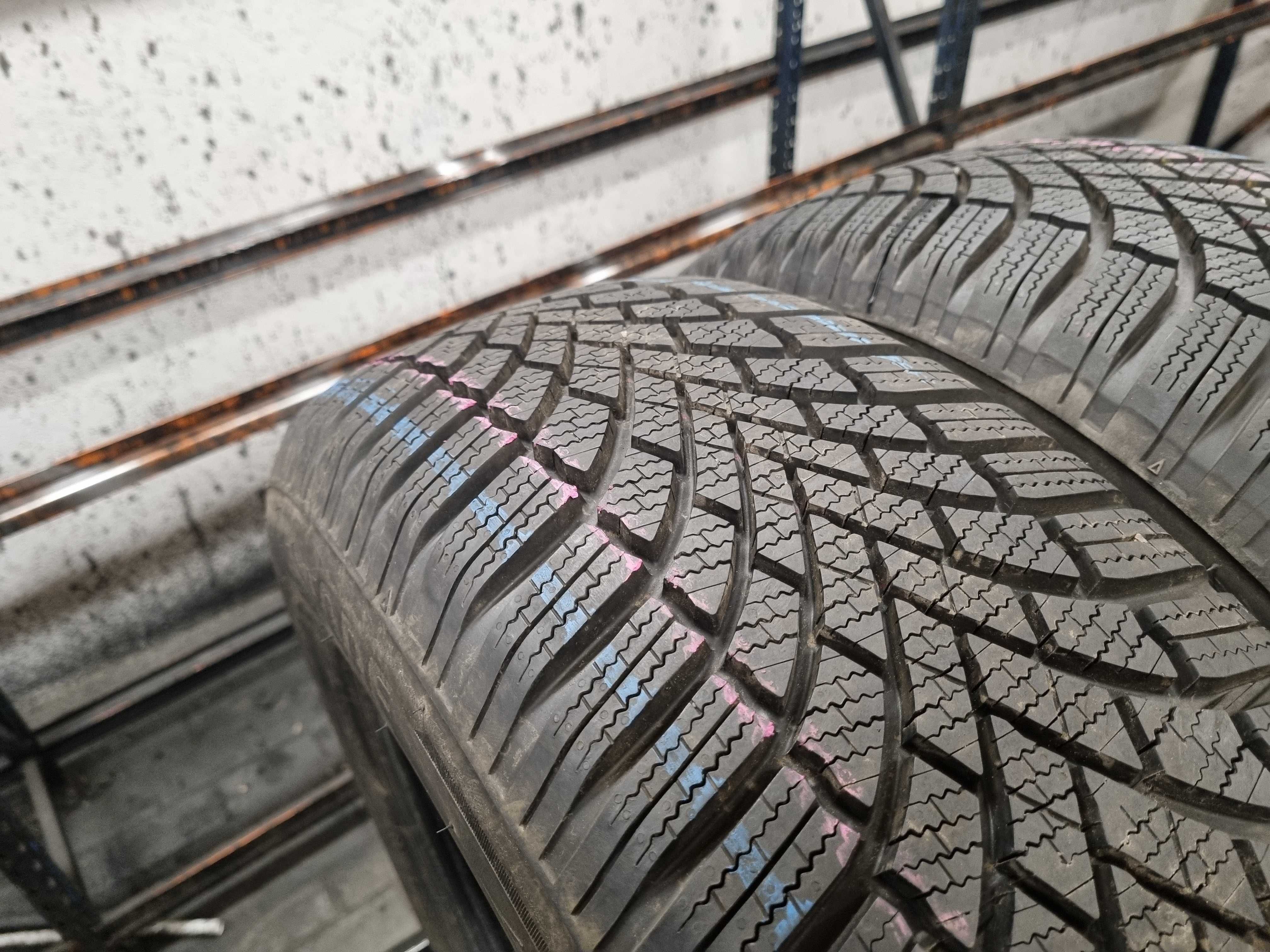 215/65/16 98H Bridgestone Blizzak LM005 Dot.2020/19 PARA OPON