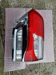 lampa tylna do jeep grand cherokee WK2 prawa  za pasażerem uszkodzona
