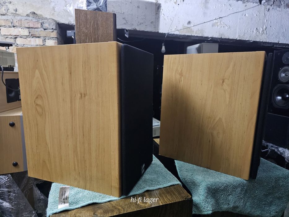 Elac cl 82 I немецкая акустика Шикарный чистый звук НЧ алюминий 20 см