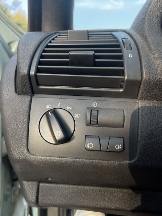 BMW X5 4.4i V8 – Luxo, Potência e Conforto!