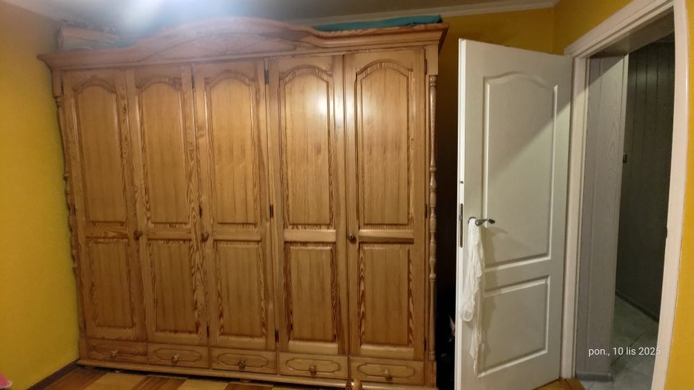 Szafa piękna sosnowa Swarzędz