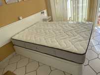 Cama com arrumação+colchão