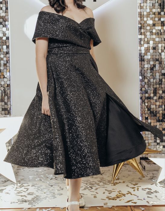 Випускна сукня/Випускне плаття