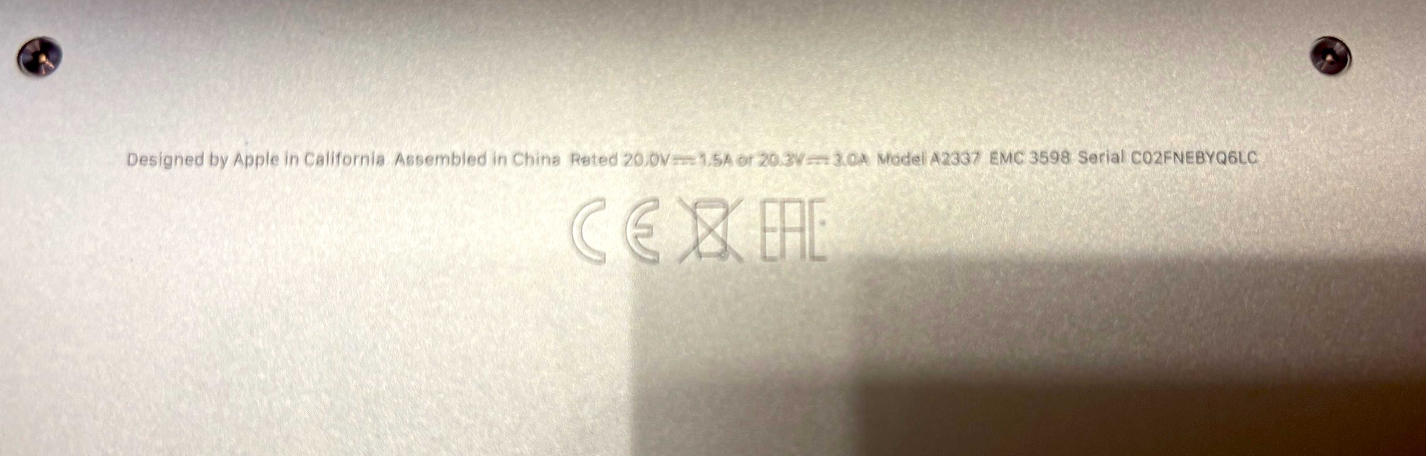 Macbook Air 13" w kolorze Rose Gold z procesorem Apple M1 2020r