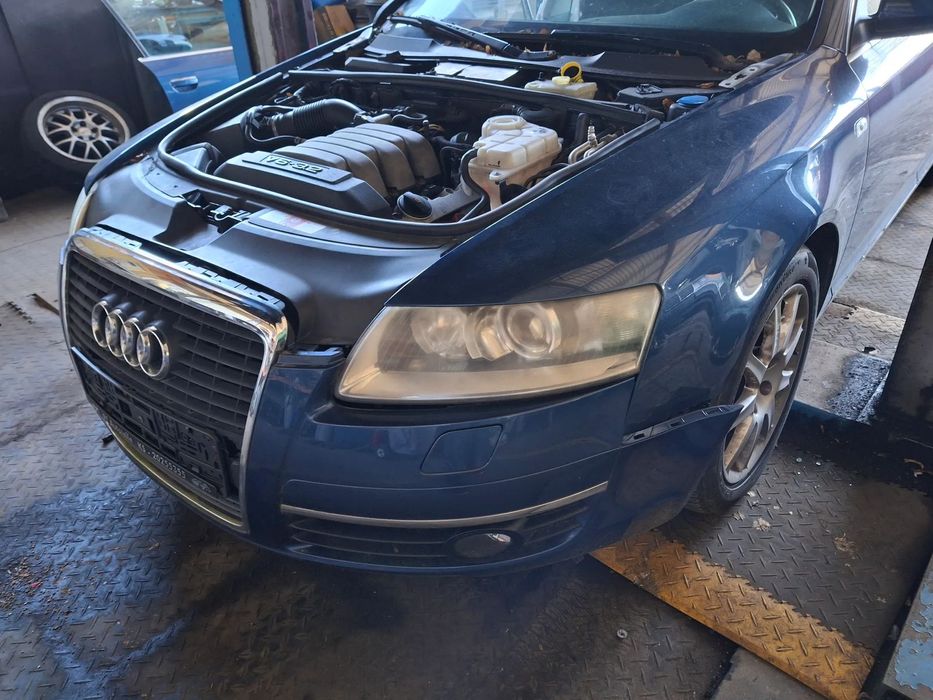 Audi A6C6  zderzak przedni LZ5B z Niemiec