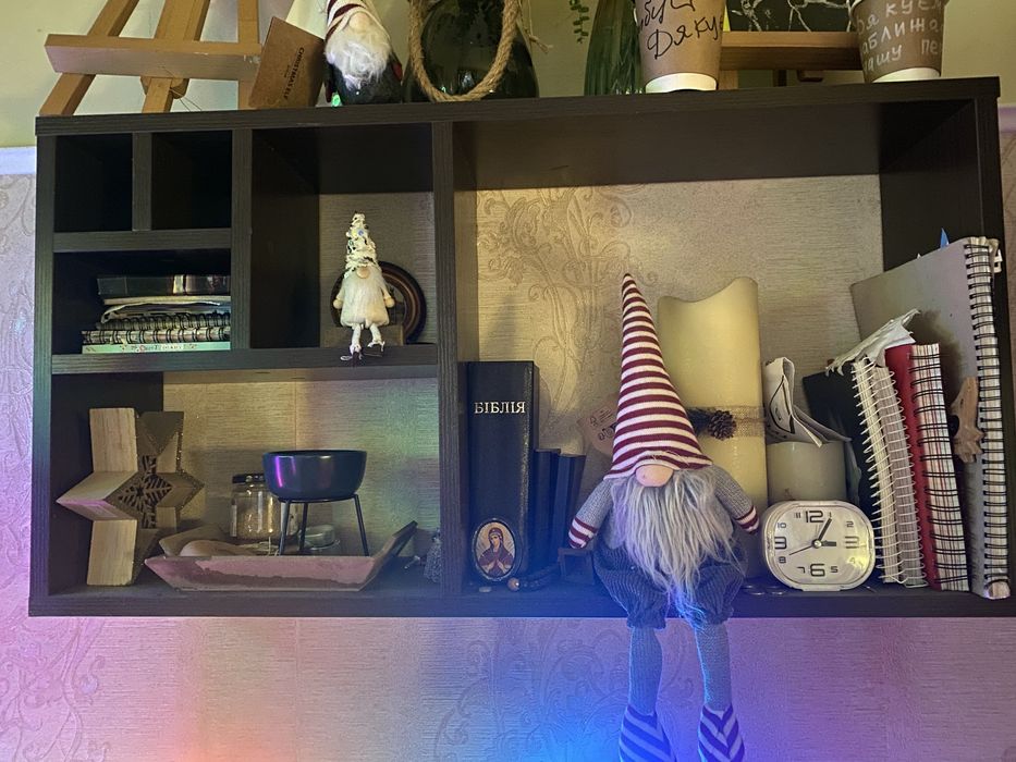 Полиця , продам полицю