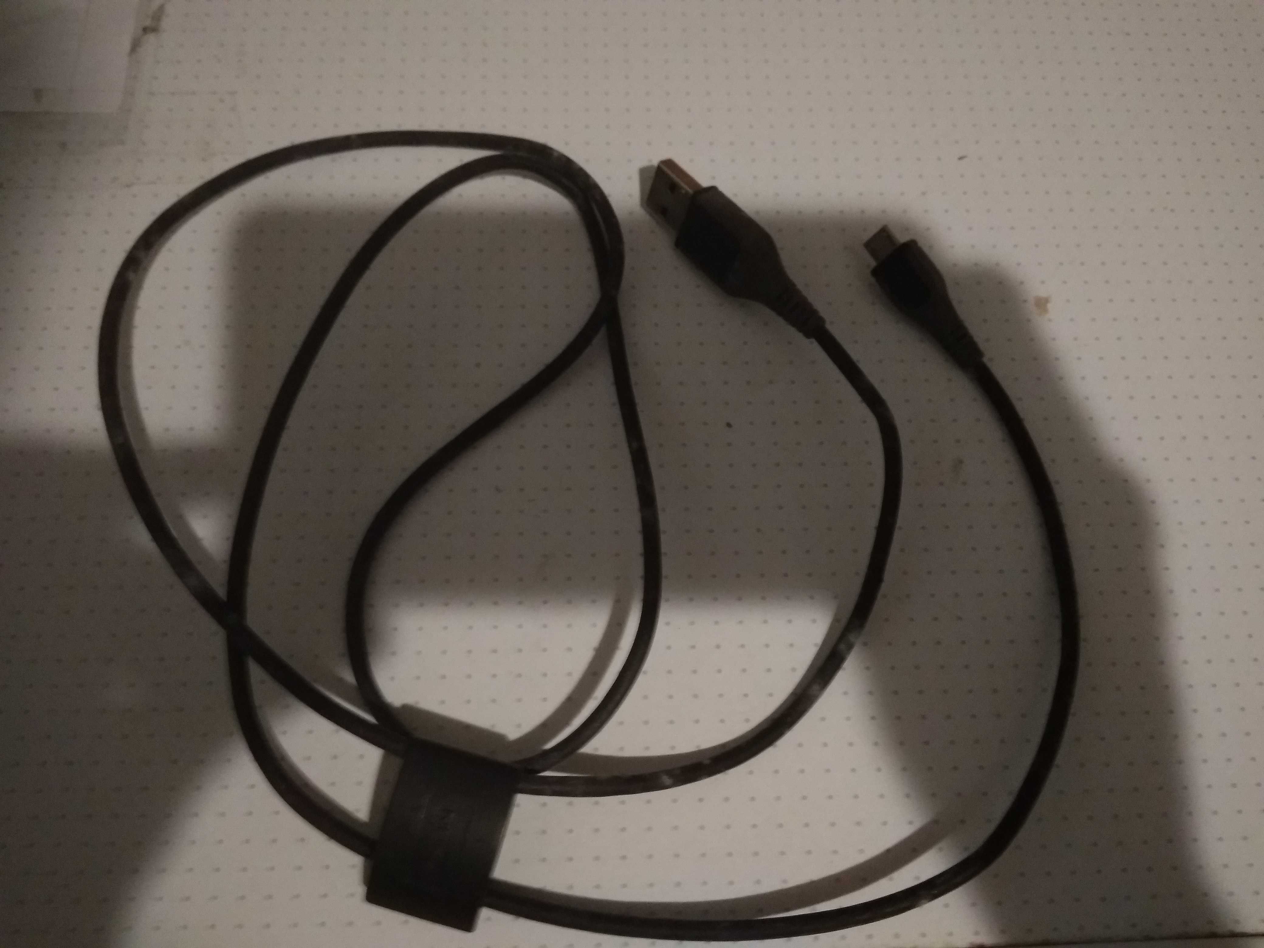 2 kable, kabel USB C i kabel  micro USB 1 metr