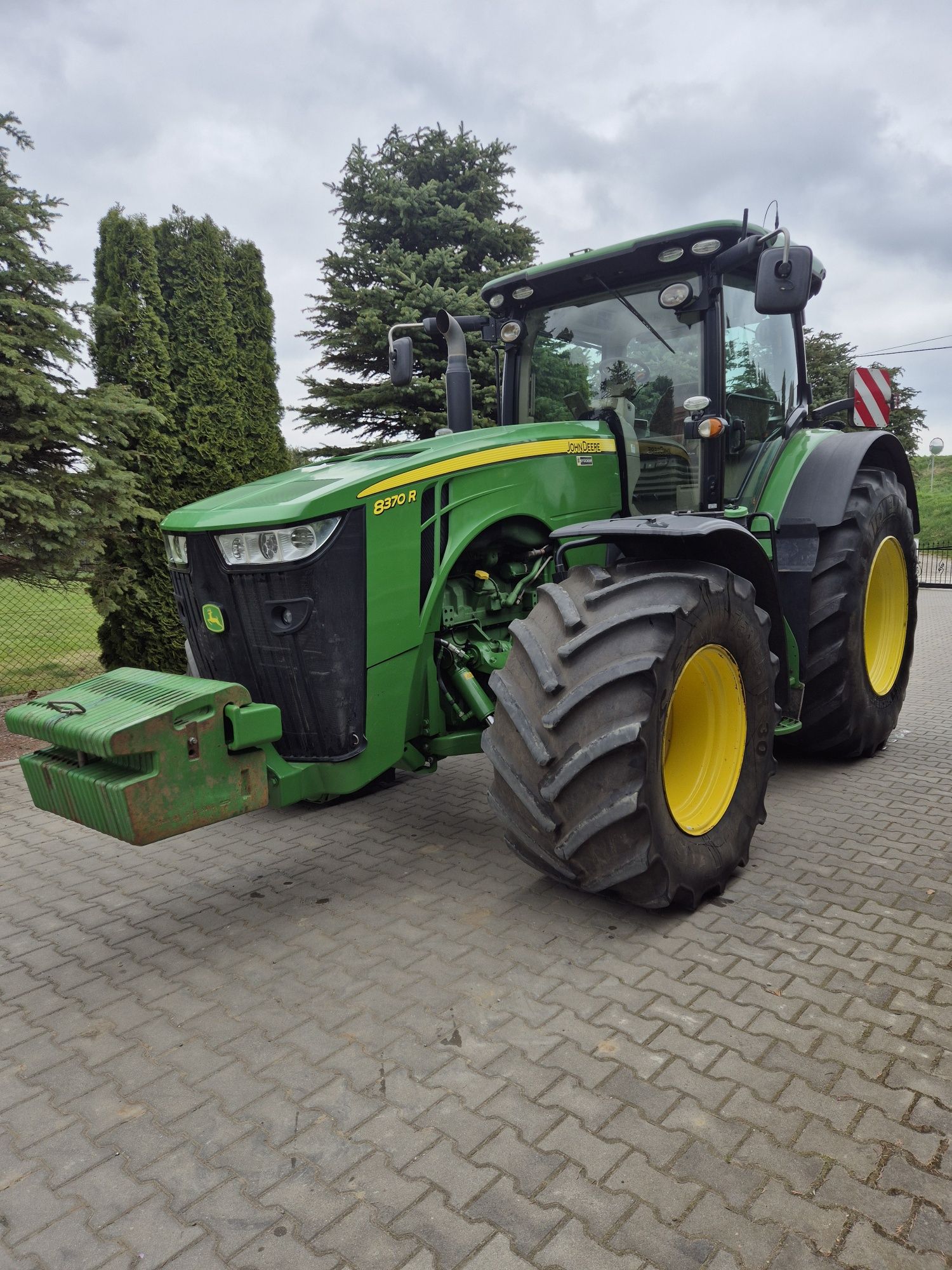 John Deere 8370R E23 LED Navi