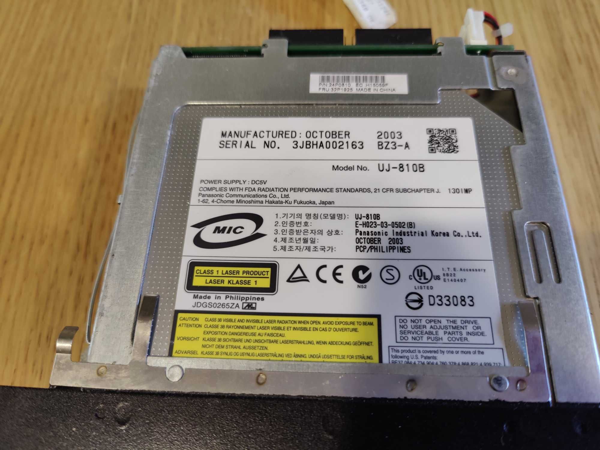 Leitor/Gravador de CD/DVD Slim Panasonic UJ-810B