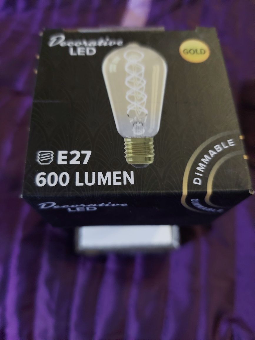 Decoration LED 600 LUMEN E27