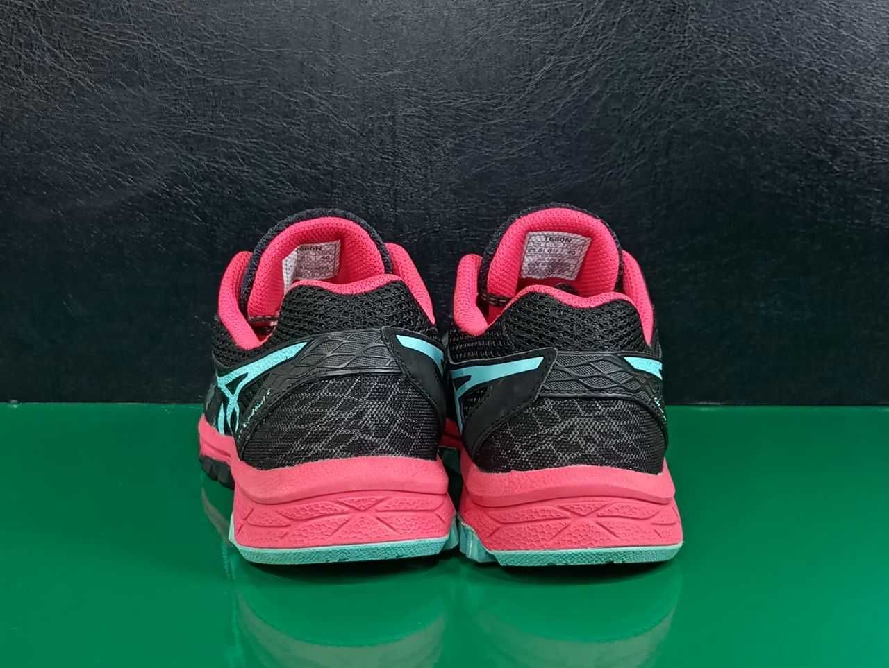 Беговые женские кроссовки Asics GEL-FUJIATTACK 5 Оригинал