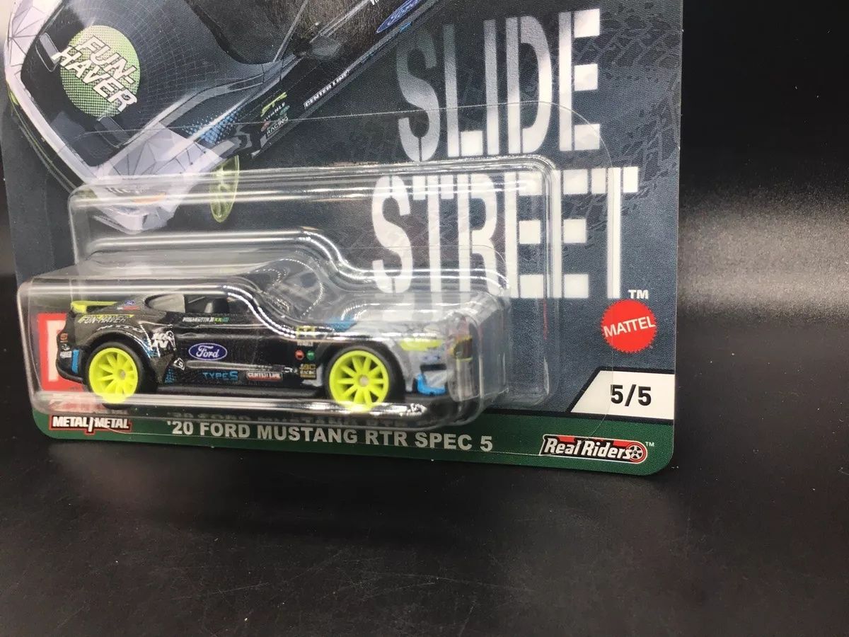 Hot Wheels Premium 2021 Slide Street ‘20 Ford Mustang RTR Spec 5