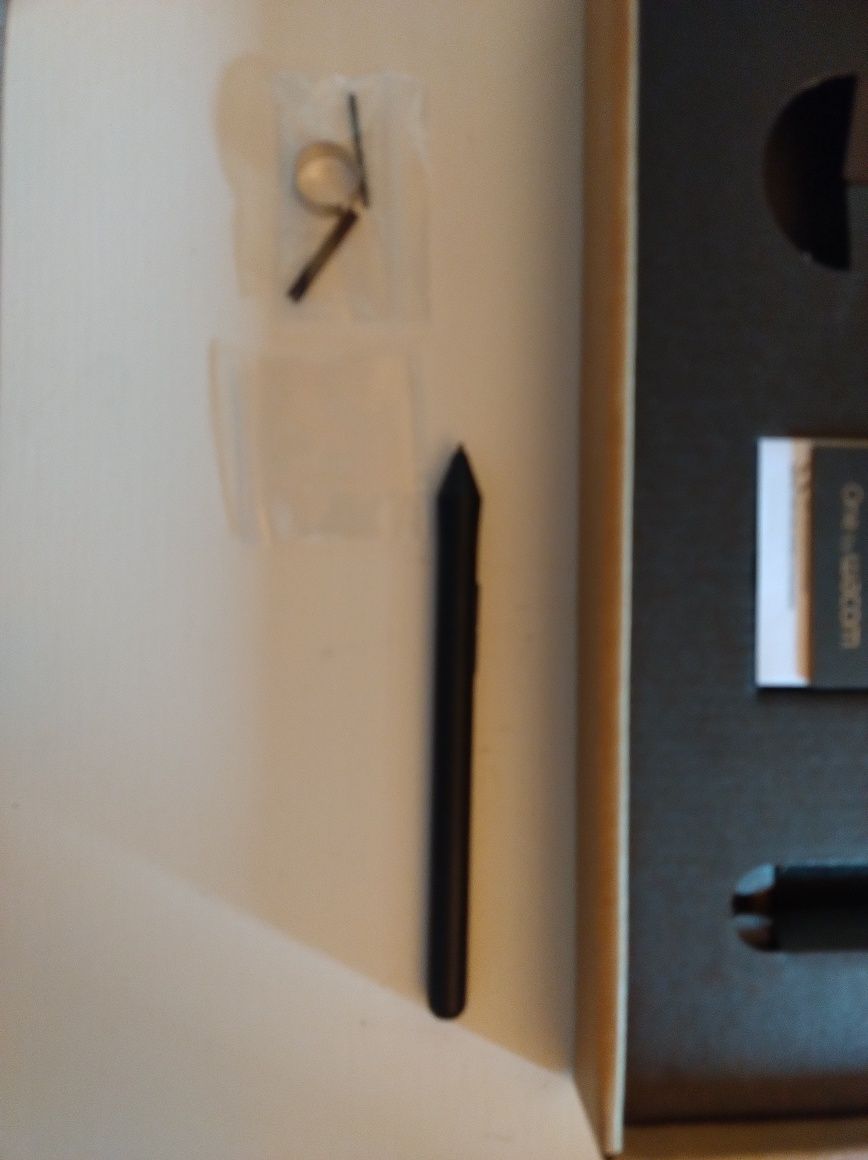 Tablet piórkowy graficzny One by Wacom A5